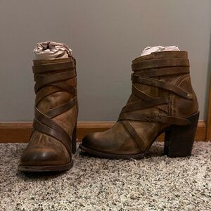 Freebird by Steven Boots